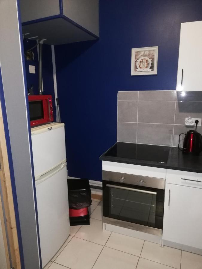 London City La Fere Екстер'єр фото